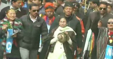 Mamata Banerjee leads anti-CAA march