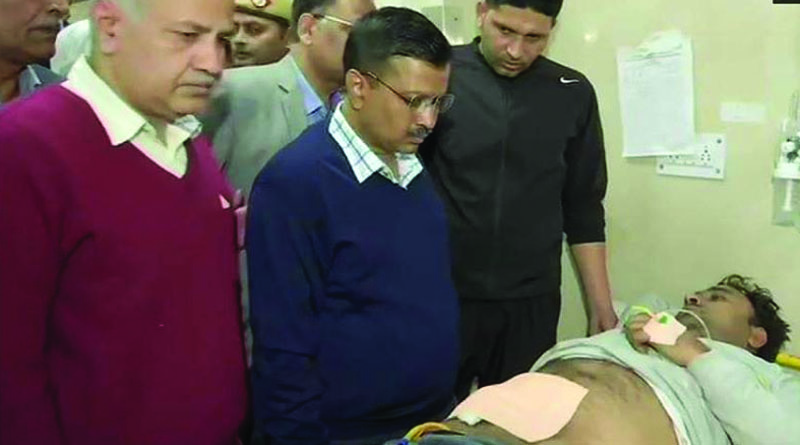 Delhi CM Arvind Kejriwal visited GTB Hospital