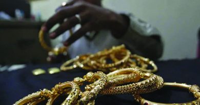 Gold ornaments looted in Punjab