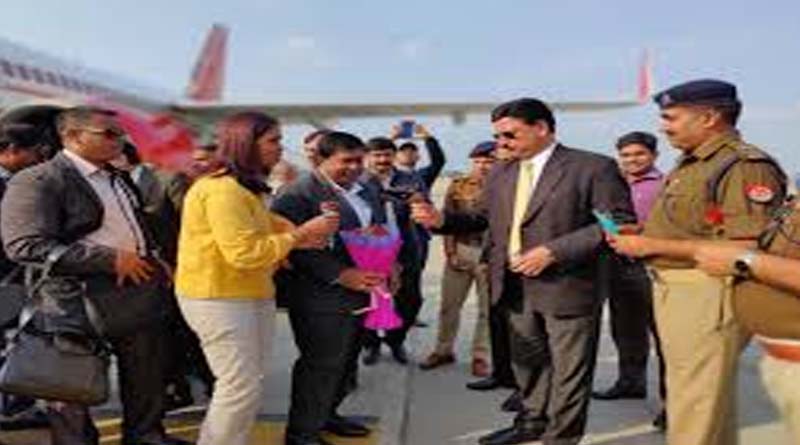 Mauritius-president-stopped-at-Varanasi-airport