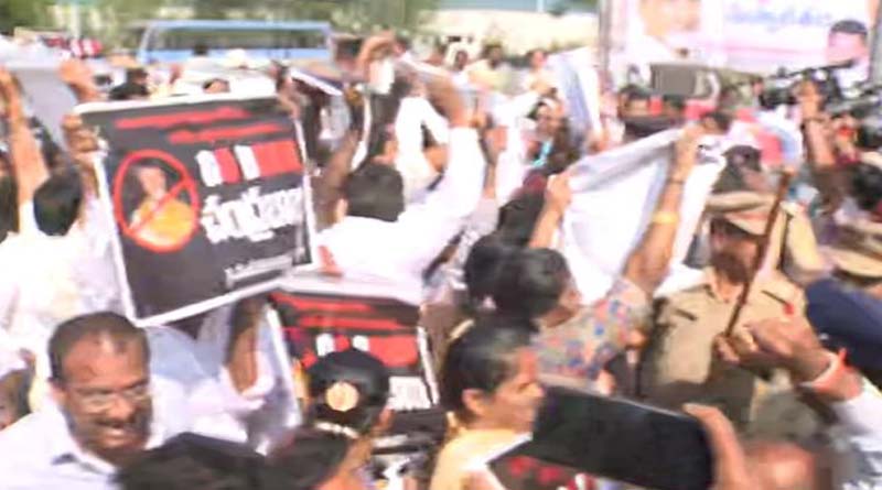 visakhapatnam-people-protest-against-chandrababu-naidu