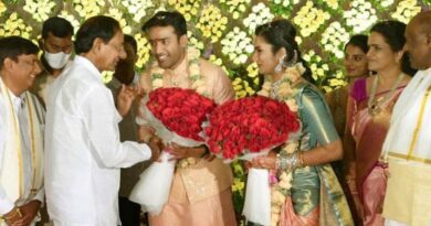 CM KCR at the engagement ceremony of Vinod Kumar's son