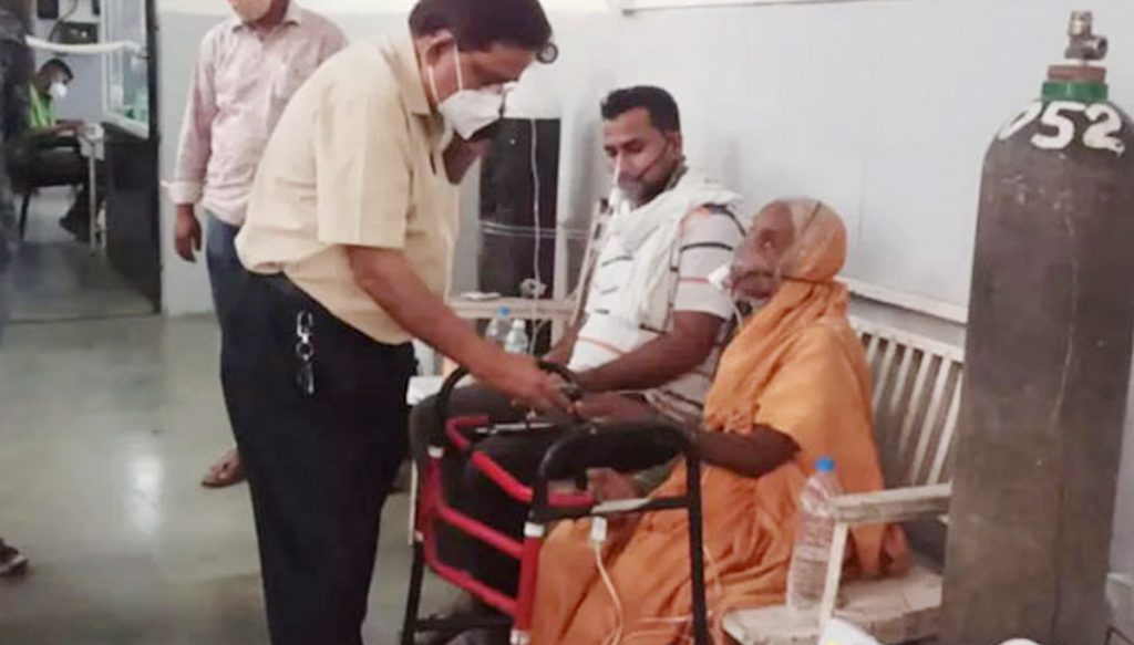 Elderly woman in hospital